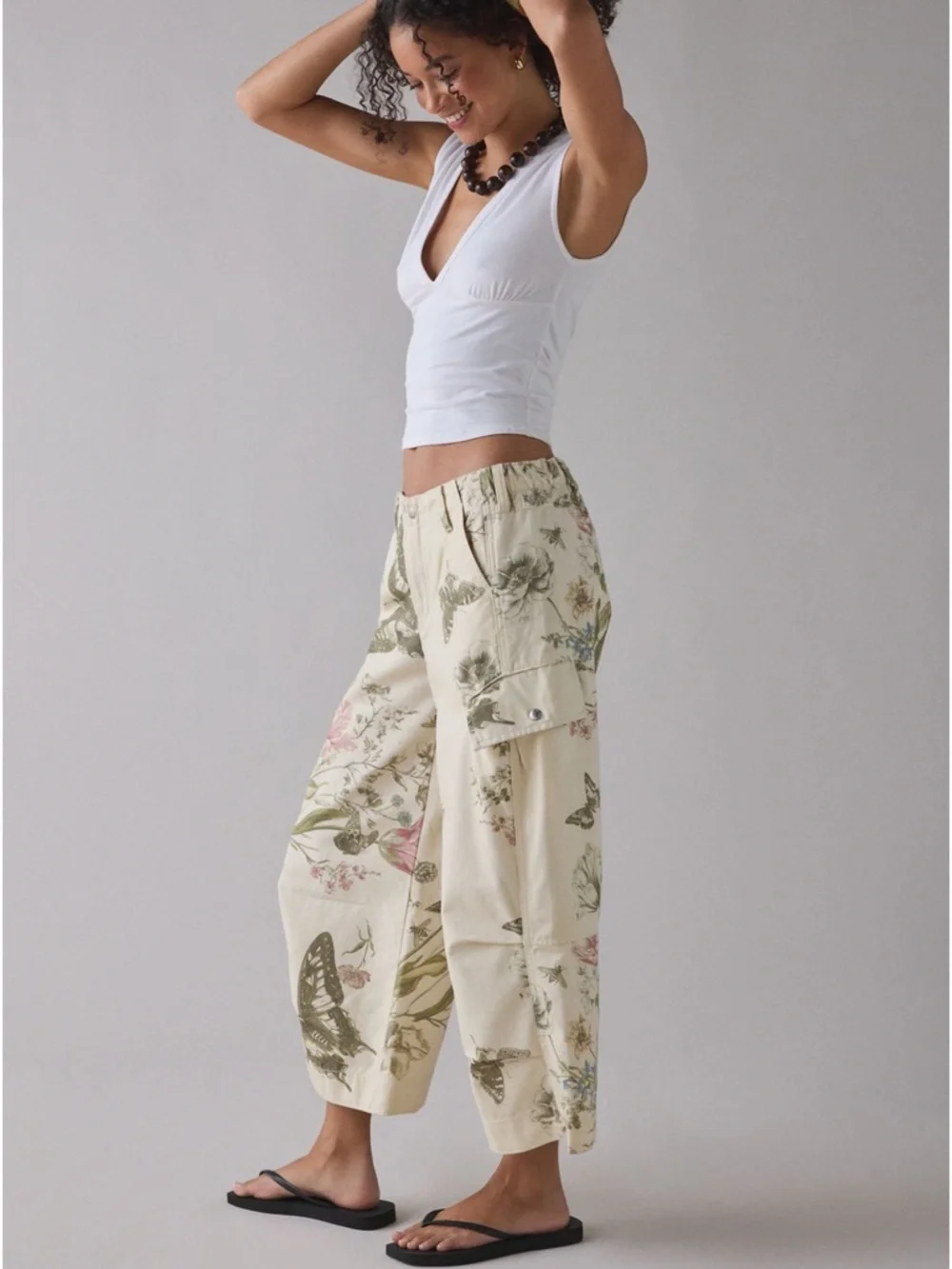 BDG Cream Wide-Leg Floral & Butterfly Crop Pants - Picture 4 of 11